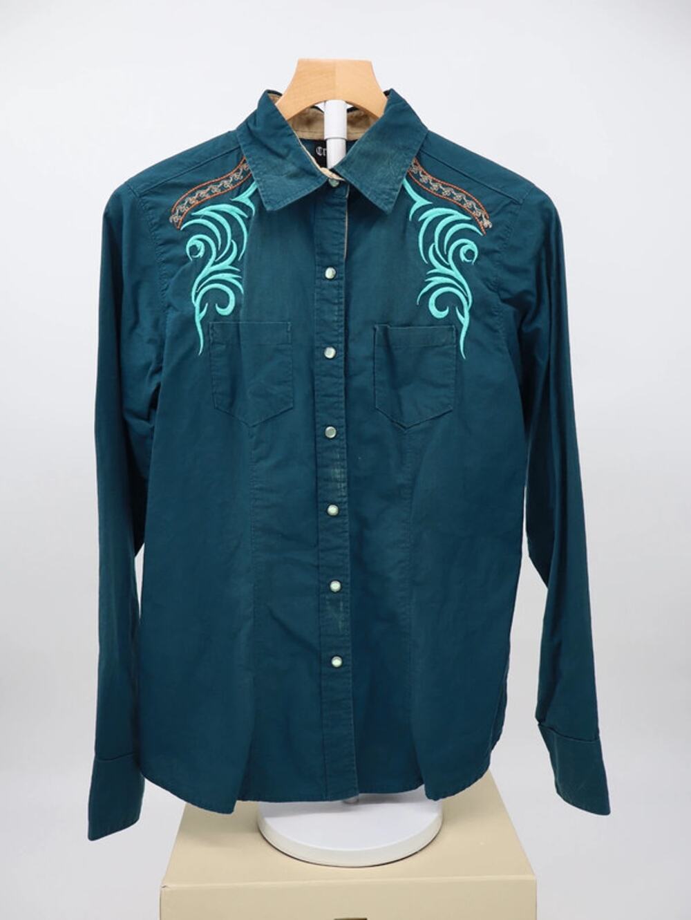 Cruel Girl Women's Medium Embroidered Western Shirt